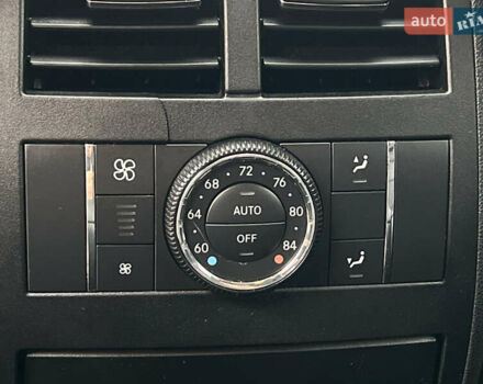 Черный Мерседес М-Класс, объемом двигателя 3.5 л и пробегом 265 тыс. км за 14300 $, фото 46 на Automoto.ua