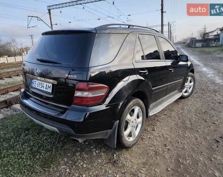 Черный Мерседес М-Класс, объемом двигателя 2.99 л и пробегом 310 тыс. км за 12500 $, фото 9 на Automoto.ua