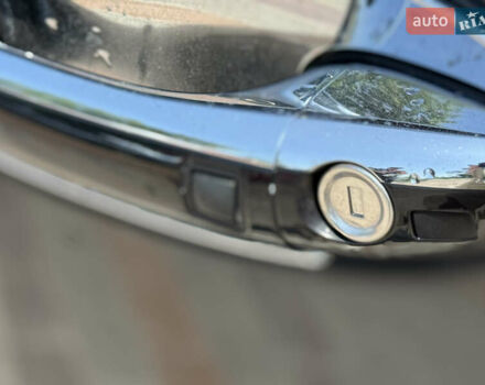 Черный Мерседес М-Класс, объемом двигателя 3.5 л и пробегом 287 тыс. км за 10500 $, фото 13 на Automoto.ua