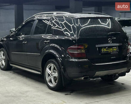 Чорний Мерседес М-Клас, об'ємом двигуна 2.99 л та пробігом 256 тис. км за 14800 $, фото 3 на Automoto.ua