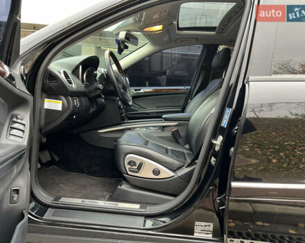 Черный Мерседес М-Класс, объемом двигателя 3.5 л и пробегом 265 тыс. км за 14300 $, фото 39 на Automoto.ua