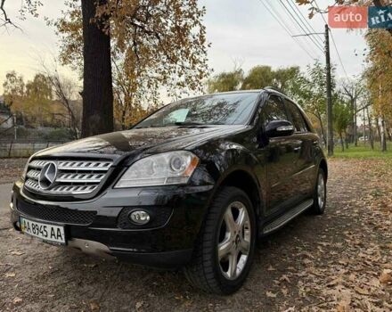 Чорний Мерседес М-Клас, об'ємом двигуна 3.5 л та пробігом 207 тис. км за 14600 $, фото 7 на Automoto.ua