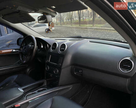 Чорний Мерседес М-Клас, об'ємом двигуна 3.5 л та пробігом 218 тис. км за 9500 $, фото 9 на Automoto.ua
