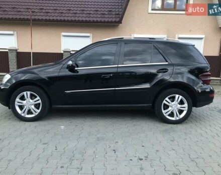 Черный Мерседес М-Класс, объемом двигателя 2.99 л и пробегом 363 тыс. км за 15500 $, фото 6 на Automoto.ua