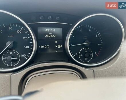 Черный Мерседес М-Класс, объемом двигателя 3.5 л и пробегом 220 тыс. км за 9500 $, фото 3 на Automoto.ua