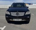 Чорний Мерседес М-Клас, об'ємом двигуна 3 л та пробігом 186 тис. км за 15000 $, фото 1 на Automoto.ua