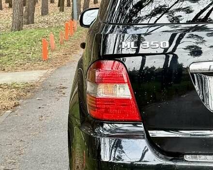 Черный Мерседес М-Класс, объемом двигателя 3.5 л и пробегом 174 тыс. км за 10999 $, фото 15 на Automoto.ua