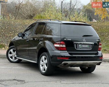 Черный Мерседес М-Класс, объемом двигателя 3.5 л и пробегом 265 тыс. км за 14300 $, фото 19 на Automoto.ua