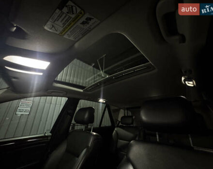 Черный Мерседес М-Класс, объемом двигателя 3.5 л и пробегом 196 тыс. км за 15000 $, фото 16 на Automoto.ua