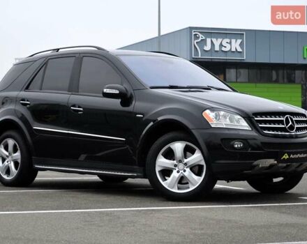 Чорний Мерседес М-Клас, об'ємом двигуна 3.5 л та пробігом 197 тис. км за 9999 $, фото 1 на Automoto.ua