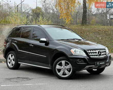 Черный Мерседес М-Класс, объемом двигателя 3.5 л и пробегом 265 тыс. км за 14300 $, фото 3 на Automoto.ua