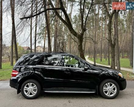 Черный Мерседес М-Класс, объемом двигателя 3.5 л и пробегом 174 тыс. км за 10950 $, фото 7 на Automoto.ua