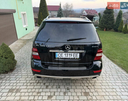 Черный Мерседес М-Класс, объемом двигателя 3 л и пробегом 177 тыс. км за 15300 $, фото 4 на Automoto.ua