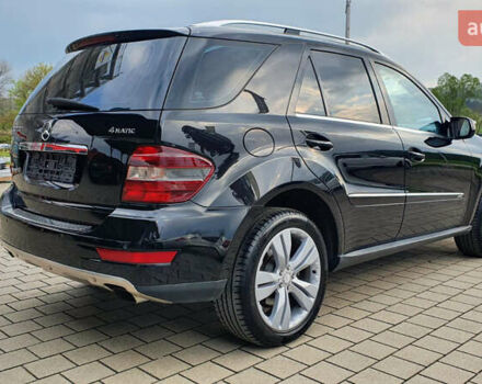 Черный Мерседес М-Класс, объемом двигателя 3 л и пробегом 177 тыс. км за 15300 $, фото 11 на Automoto.ua