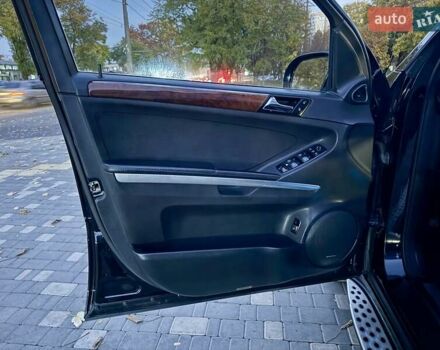 Мерседес М-Класс 2008 в Одессе на Automoto.ua Черный Мерседес М-Класс, объемом двигателя 3.5 л и пробегом 247 тыс. км за 10800 $, фото 28 на Automoto.ua