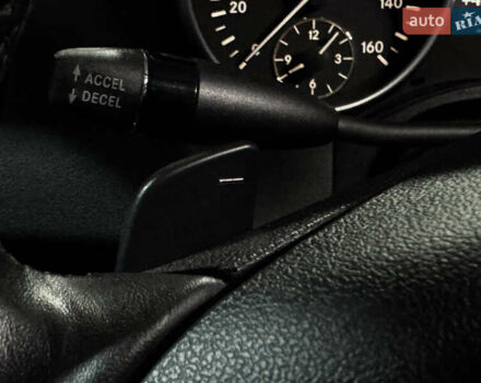 Черный Мерседес М-Класс, объемом двигателя 3.5 л и пробегом 196 тыс. км за 15000 $, фото 5 на Automoto.ua