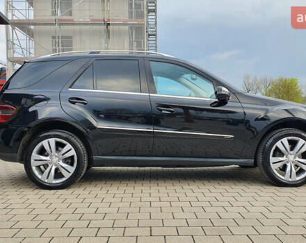 Черный Мерседес М-Класс, объемом двигателя 3 л и пробегом 177 тыс. км за 15300 $, фото 10 на Automoto.ua