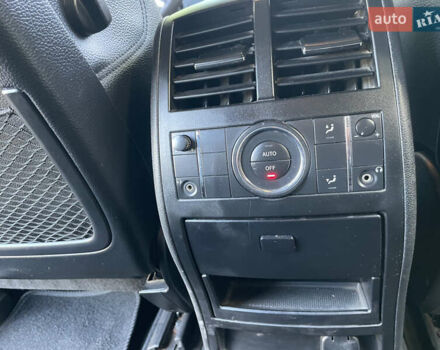 Черный Мерседес М-Класс, объемом двигателя 3.5 л и пробегом 285 тыс. км за 10000 $, фото 9 на Automoto.ua