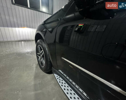 Черный Мерседес М-Класс, объемом двигателя 3.5 л и пробегом 196 тыс. км за 15000 $, фото 40 на Automoto.ua