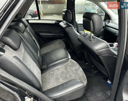 Черный Мерседес М-Класс, объемом двигателя 3 л и пробегом 170 тыс. км за 4294 $, фото 11 на Automoto.ua