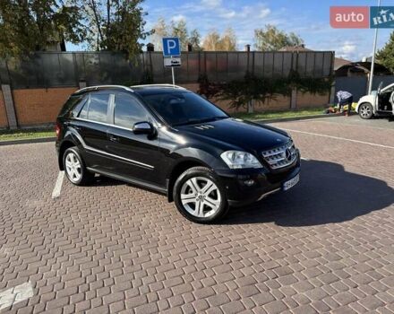 Чорний Мерседес М-Клас, об'ємом двигуна 2.99 л та пробігом 189 тис. км за 15000 $, фото 9 на Automoto.ua