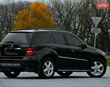 Черный Мерседес М-Класс, объемом двигателя 3 л и пробегом 147 тыс. км за 13200 $, фото 5 на Automoto.ua