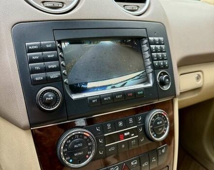 Черный Мерседес М-Класс, объемом двигателя 3.5 л и пробегом 174 тыс. км за 10650 $, фото 41 на Automoto.ua