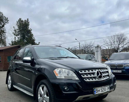 Мерседес М-Класс 2009 в Измаиле на Automoto.ua Черный Мерседес М-Класс, объемом двигателя 3.5 л и пробегом 240 тыс. км за 13500 $, фото 6 на Automoto.ua