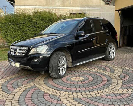 Мерседес М-Клас 2009 у Яворове на Automoto.ua Чорний Мерседес М-Клас, об'ємом двигуна 3 л та пробігом 330 тис. км за 16300 $, фото 4 на Automoto.ua