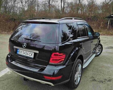 Черный Мерседес М-Класс, объемом двигателя 2.99 л и пробегом 189 тыс. км за 15900 $, фото 1 на Automoto.ua