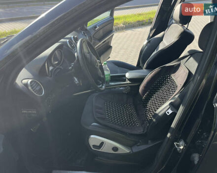 Черный Мерседес М-Класс, объемом двигателя 3 л и пробегом 445 тыс. км за 14000 $, фото 4 на Automoto.ua