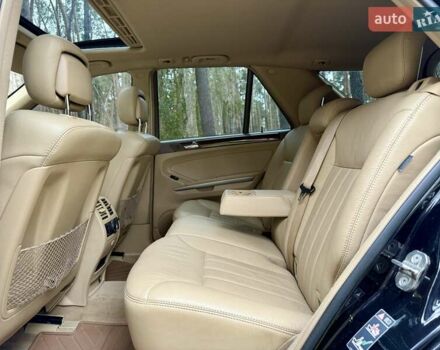 Мерседес М-Класс 2009 в Киеве на Automoto.ua Черный Мерседес М-Класс, объемом двигателя 3.5 л и пробегом 174 тыс. км за 10750 $, фото 31 на Automoto.ua