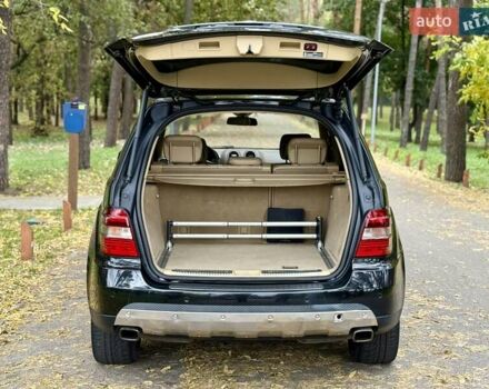 Черный Мерседес М-Класс, объемом двигателя 3.5 л и пробегом 174 тыс. км за 10650 $, фото 15 на Automoto.ua