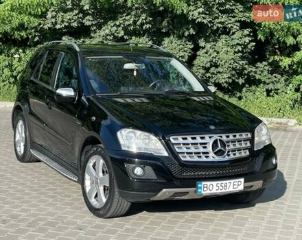 Черный Мерседес М-Класс, объемом двигателя 3 л и пробегом 445 тыс. км за 14000 $, фото 1 на Automoto.ua