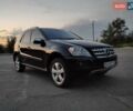 Черный Мерседес М-Класс, объемом двигателя 3.5 л и пробегом 200 тыс. км за 10899 $, фото 1 на Automoto.ua