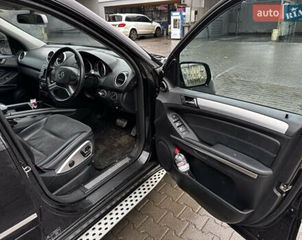 Черный Мерседес М-Класс, объемом двигателя 3 л и пробегом 170 тыс. км за 4294 $, фото 8 на Automoto.ua