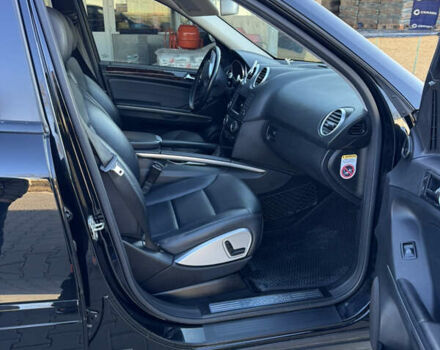 Черный Мерседес М-Класс, объемом двигателя 2.99 л и пробегом 271 тыс. км за 14900 $, фото 4 на Automoto.ua