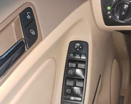 Черный Мерседес М-Класс, объемом двигателя 3 л и пробегом 281 тыс. км за 14000 $, фото 2 на Automoto.ua