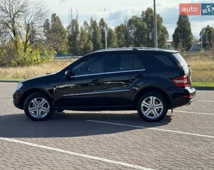 Чорний Мерседес М-Клас, об'ємом двигуна 2.99 л та пробігом 189 тис. км за 15000 $, фото 2 на Automoto.ua