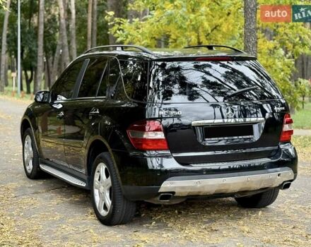 Черный Мерседес М-Класс, объемом двигателя 3.5 л и пробегом 174 тыс. км за 10650 $, фото 6 на Automoto.ua