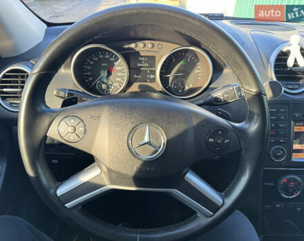 Черный Мерседес М-Класс, объемом двигателя 2.99 л и пробегом 271 тыс. км за 14900 $, фото 3 на Automoto.ua