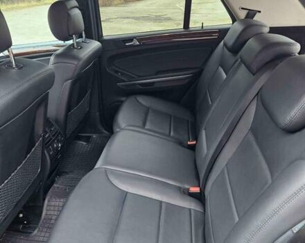 Черный Мерседес М-Класс, объемом двигателя 2.99 л и пробегом 189 тыс. км за 15900 $, фото 14 на Automoto.ua