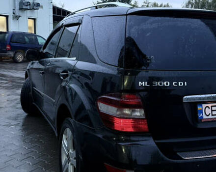 Чорний Мерседес М-Клас, об'ємом двигуна 3 л та пробігом 256 тис. км за 15200 $, фото 6 на Automoto.ua