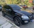 Чорний Мерседес М-Клас, об'ємом двигуна 3.5 л та пробігом 225 тис. км за 16000 $, фото 3 на Automoto.ua