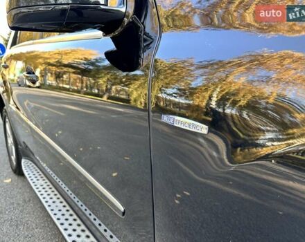 Черный Мерседес М-Класс, объемом двигателя 2.99 л и пробегом 240 тыс. км за 16600 $, фото 26 на Automoto.ua