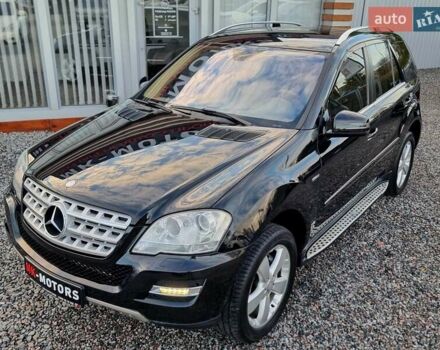 Черный Мерседес М-Класс, объемом двигателя 2.99 л и пробегом 240 тыс. км за 16900 $, фото 19 на Automoto.ua