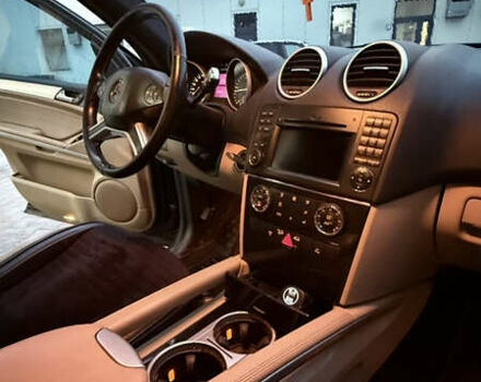 Чорний Мерседес М-Клас, об'ємом двигуна 3 л та пробігом 256 тис. км за 15200 $, фото 12 на Automoto.ua