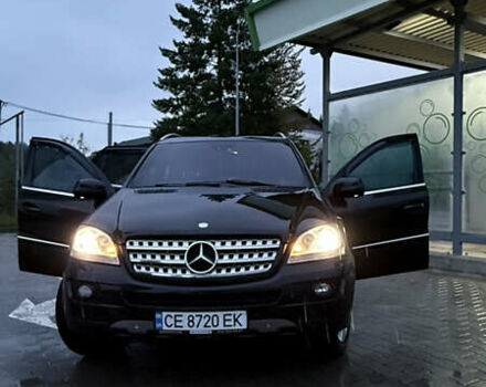 Чорний Мерседес М-Клас, об'ємом двигуна 3 л та пробігом 256 тис. км за 15200 $, фото 2 на Automoto.ua