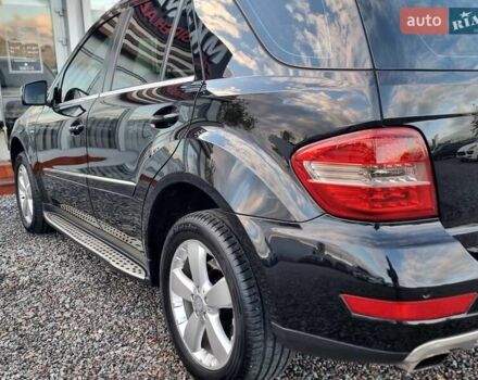 Черный Мерседес М-Класс, объемом двигателя 2.99 л и пробегом 240 тыс. км за 16900 $, фото 26 на Automoto.ua