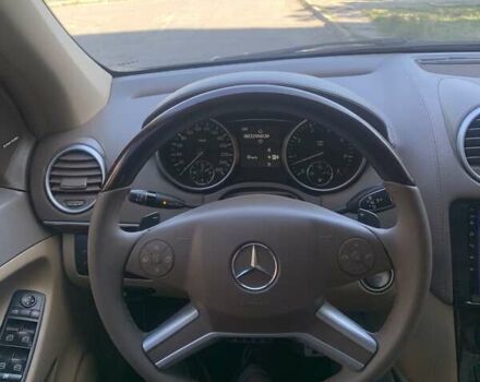 Чорний Мерседес М-Клас, об'ємом двигуна 3.5 л та пробігом 225 тис. км за 16000 $, фото 14 на Automoto.ua